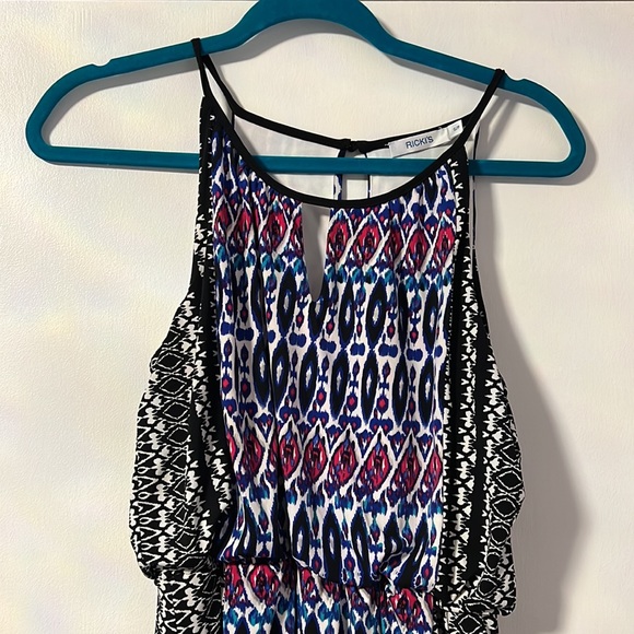 Ricki’s Patterned Maxi Dress with Keyhole back - Picture 2 of 5